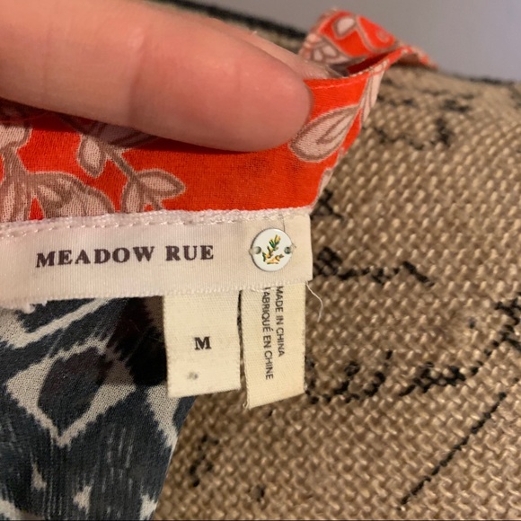 Anthropologie silk and embroidery top M - Picture 8 of 8